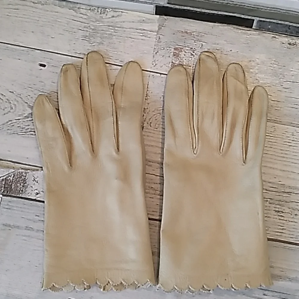 Vintage Miss Aris ladies sz 7 gloves